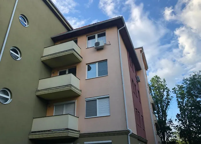 Simply Lovely Modern With Balcony! Appartement Debrecen