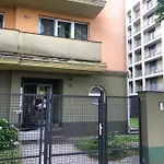 Simply Lovely Modern With Balcony! Дебрецен