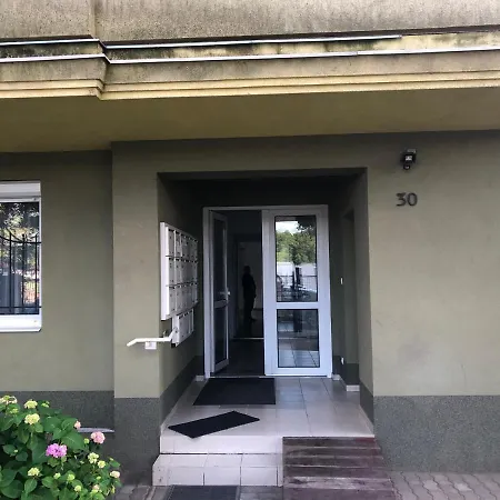 Apartmán Simply Lovely Modern With Balcony!