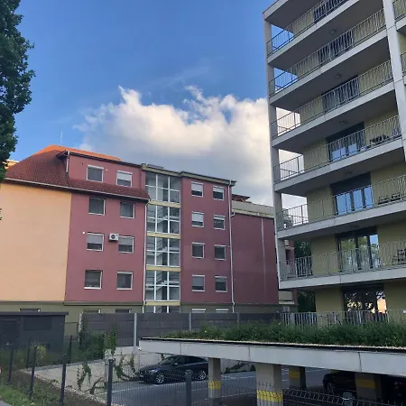 Apartmán Simply Lovely Modern With Balcony! *
